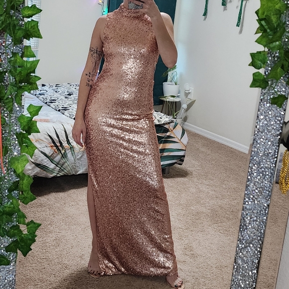 Rose gold sequin dress - Picture 3 of 5